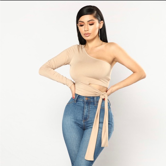 Tops - Fashion nova: heart holder one shoulder top- coco